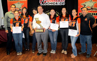 Entrega Coyotes trofeo de campeón a Xochicalco